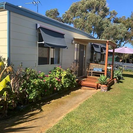Moana Beach Sunset Holiday Accommodation A Exterior photo