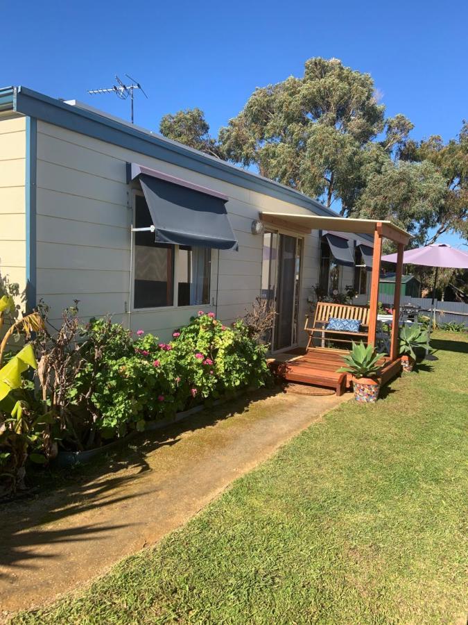 Moana Beach Sunset Holiday Accommodation A Exterior photo